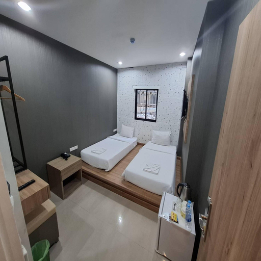 Room 3, Spacious Twin Escape Deluxe Comfort for Two, Ratchathewi