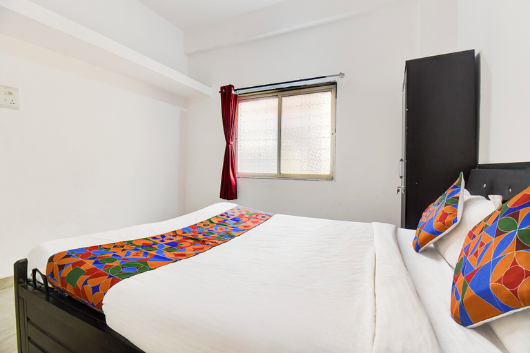 Room 4, Via Royal Stay I, Pune
