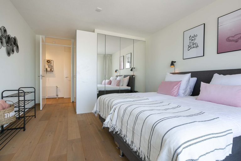 Others 3, Apartment in Den Haag with sea beach, The Hague