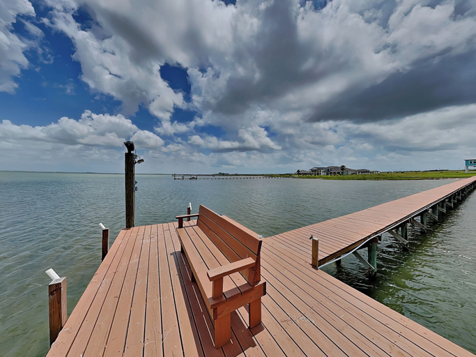 Sport & Beauty, Sunrise Escape by Miss Kitty’s, Aransas