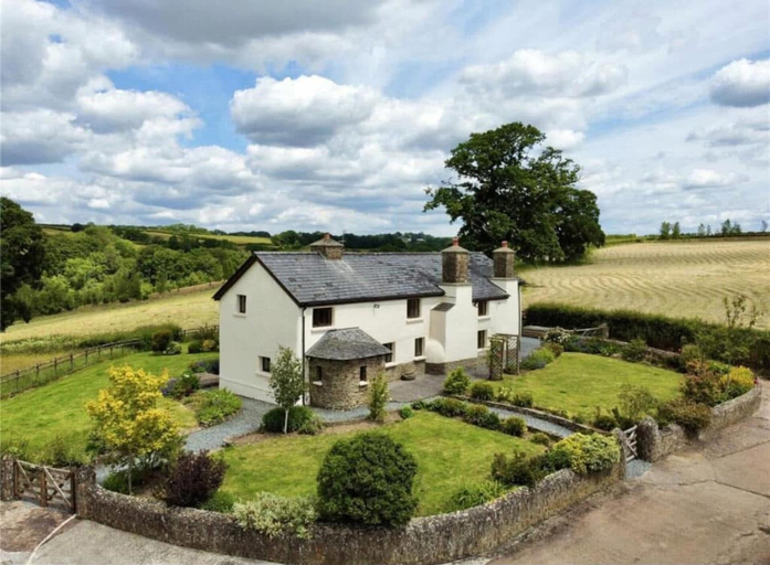Exterior 3, 16th Century Devon Farmhouse, Stunning Views, Devon