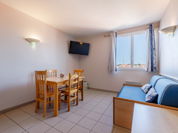 Living room 2, Stay Steps From the Atlantic Sands, Vendée