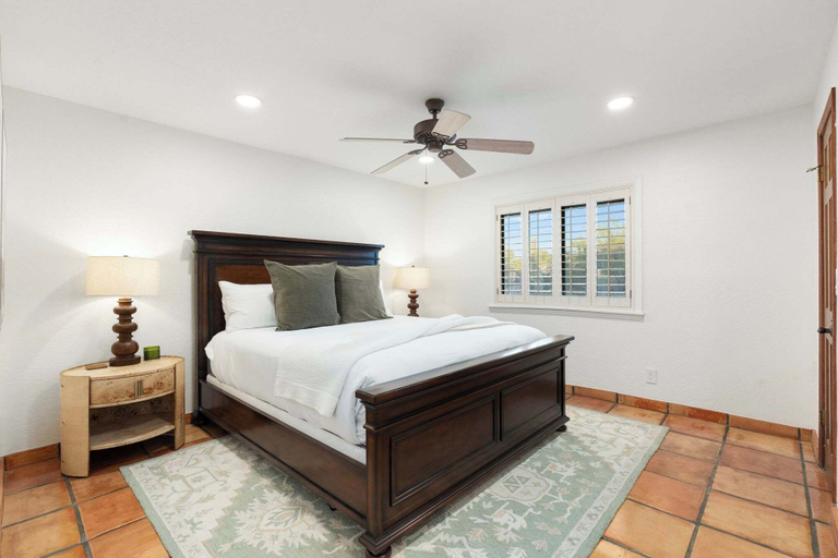 Room 5, NEW 2M Luxe N Scottsdale Estate w Heated Pool, Maricopa