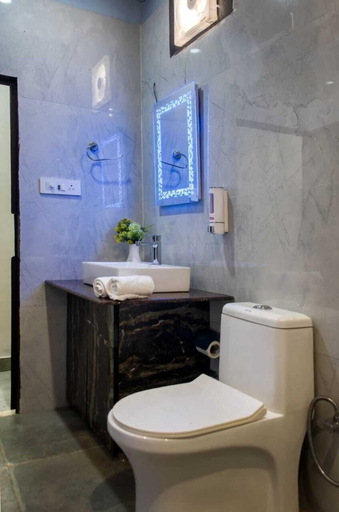 Bathroom 4, Earavat Resort - Corbett, Nainital