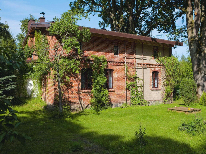 Primary image
