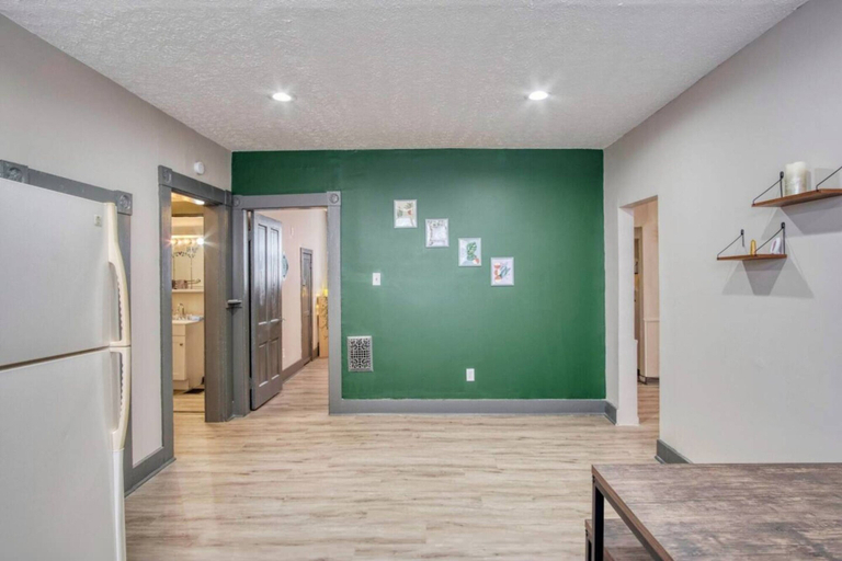 Room 2, Charming Windsor Park Stay 1BR 1BA w Workspace, Indianapolis