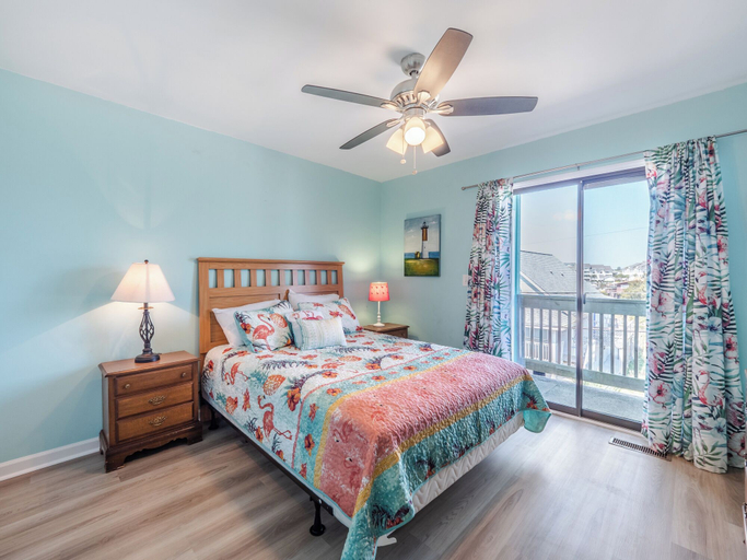 Bedroom 3, Winds by Carolina Retreats, New Hanover