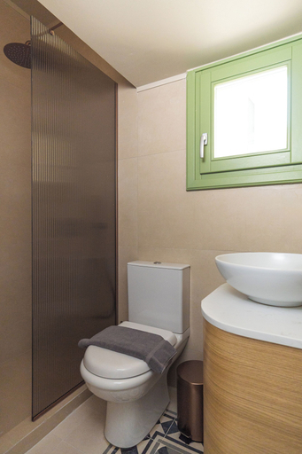 Bathroom 3, Ogigou Suite, Attica