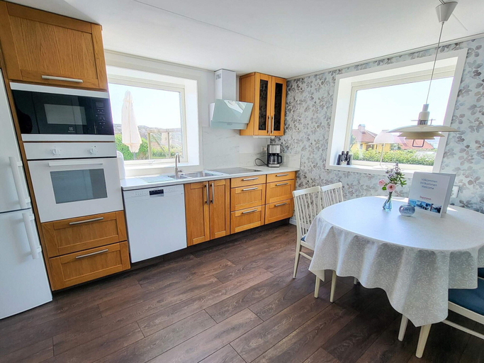 Others 5, Holiday Home in Hälleviksstrand, Orust