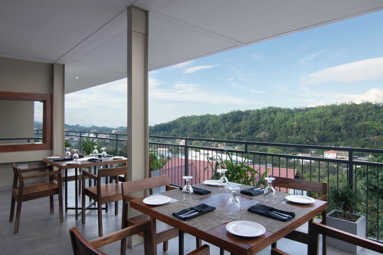 Restaurant 5, Oak Ray Sky Terrace, K.F.G. & G. Korale