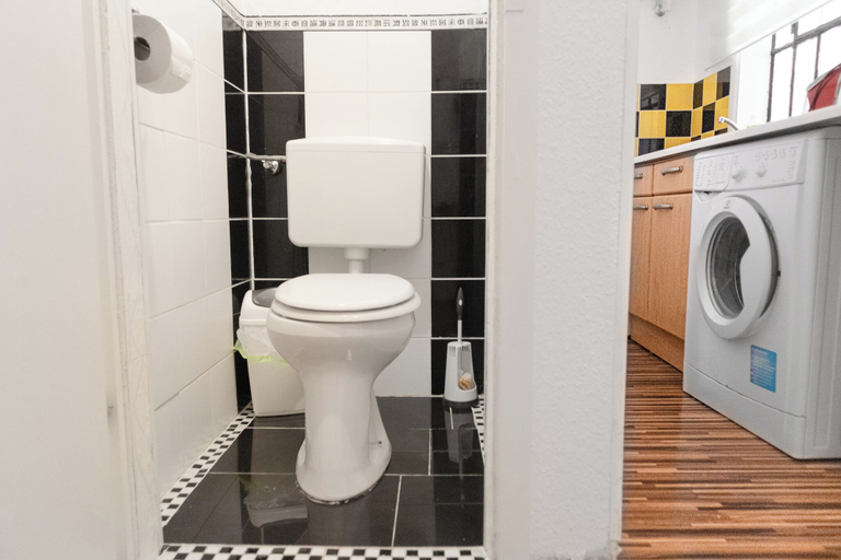 Bathroom 3, Central 1BR Apartment for Long Stays, Wien