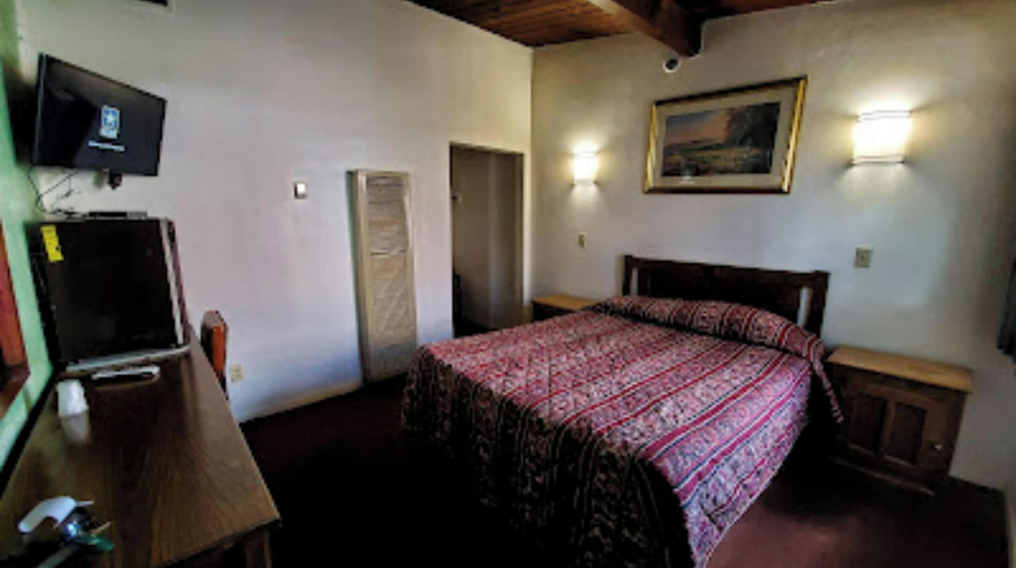 Room 3, Santa Fe Motel Tehachapi by Hotel O, Kern