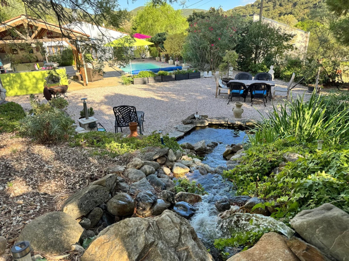 Garden 4, La Rocaille, House for 6 With Swimming Pool, Hérault