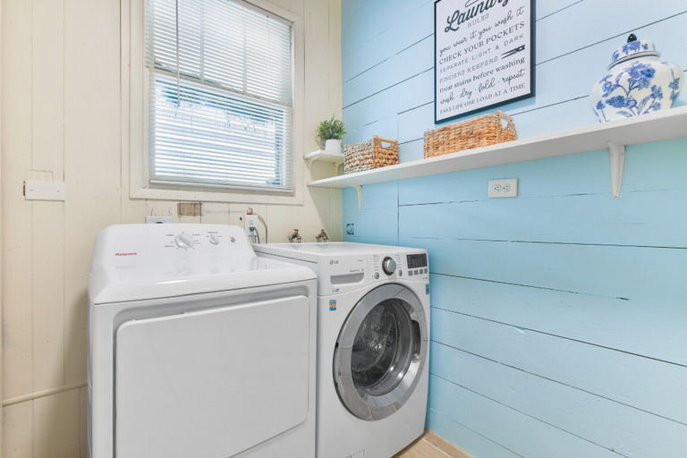 Bathroom, The Grand on Ave O by Ryson Vacation Rentals, Galveston
