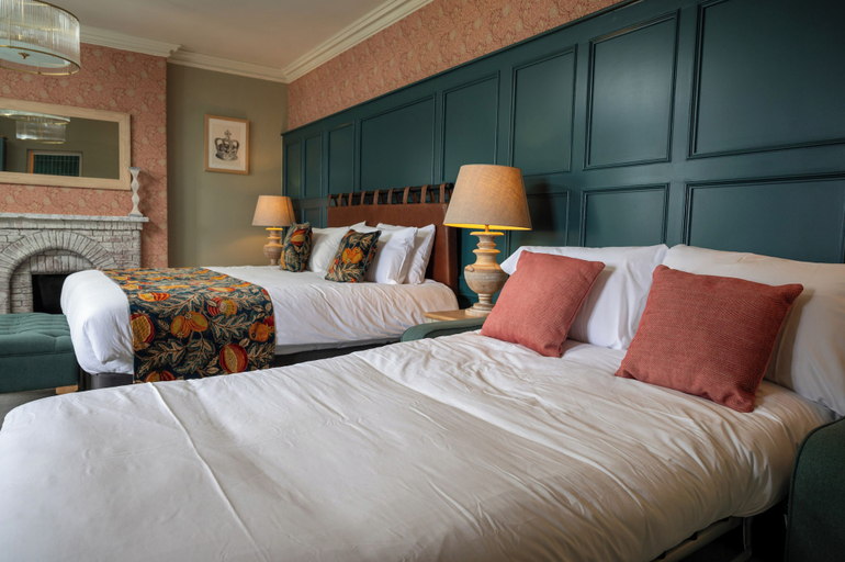 Bedroom 3, The Royal Inn by Chef & Brewer, North Somerset