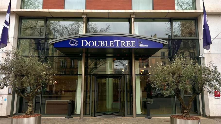 Front of property, Doubletree By Hilton Paris Boulogne, Hauts-de-Seine