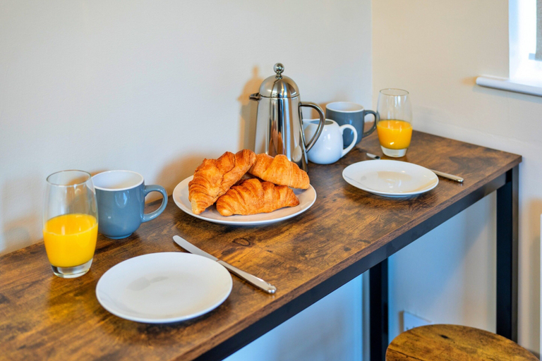 Interior detail 5, Cozy 3 Bedroom Apartment in Southern Lea, Somerset