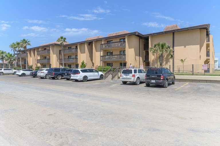 Exterior 3, Tiki 318 - Lovely One Bedroom Beachfront Property 1 Condo, Cameron