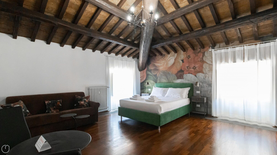 Room 3, Italianway - Barberini 6 Opulentia, Roma