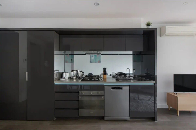 Interior 5, A 3BR Apt Next to Melbourne Zoo, Free Parking, Melbourne