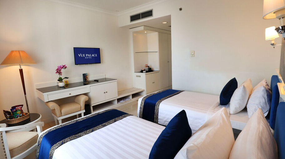 bedroom 11