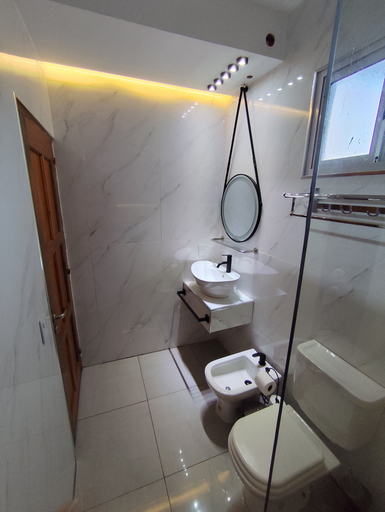 Bathroom 4, Altos de Arapey, Iguazú