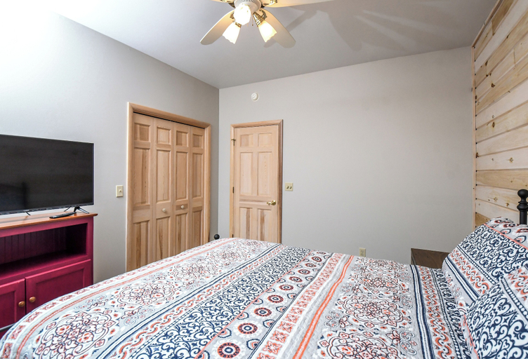 Bedroom 3, Alpine Adventure by Taylor Made Deep Creek, Garrett