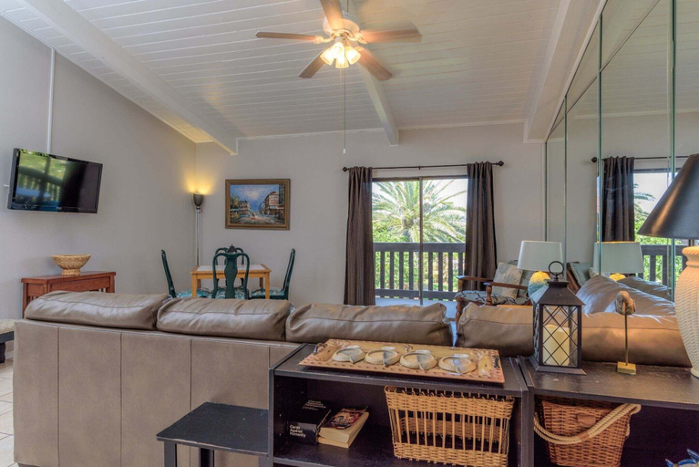 Living area 2, Beachfront 3br Condo With Pools And Beach Access 3 Bedroom Condo, Cameron