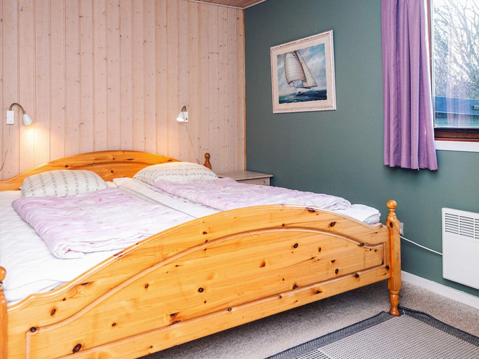 Bedroom 2, 4 Person Holiday Home in Juelsminde, Hedensted