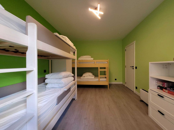 Room 4, Seafront apartment with terrace on Zeedijk., West-Vlaanderen