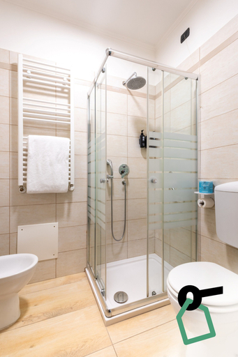 Bathroom 3, Hotiday Conegliano, Treviso