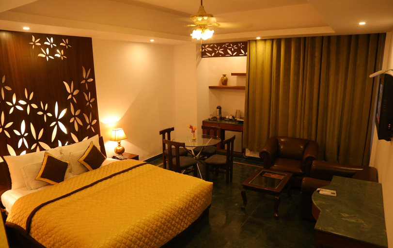 Bedroom 4, Magsons Resorts, Mathura