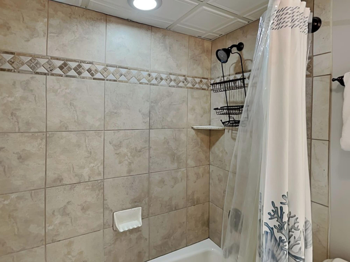 Property amenity 3, Edgewater Tower I #1203, Bay