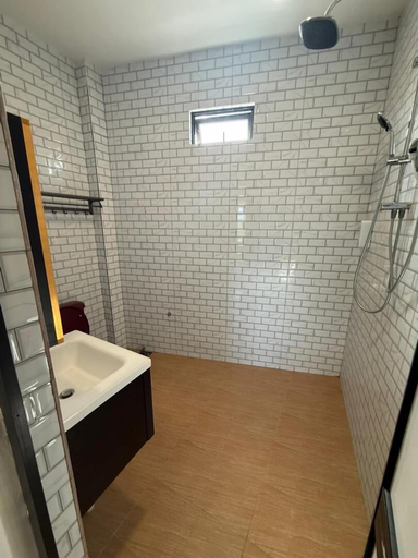 Bathroom 3, Hotel O Lundu Town Homestay Kpg Dagang, Lundu