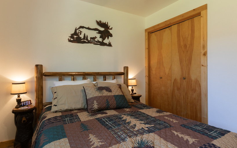 Interior 2, Deer View, Fremont