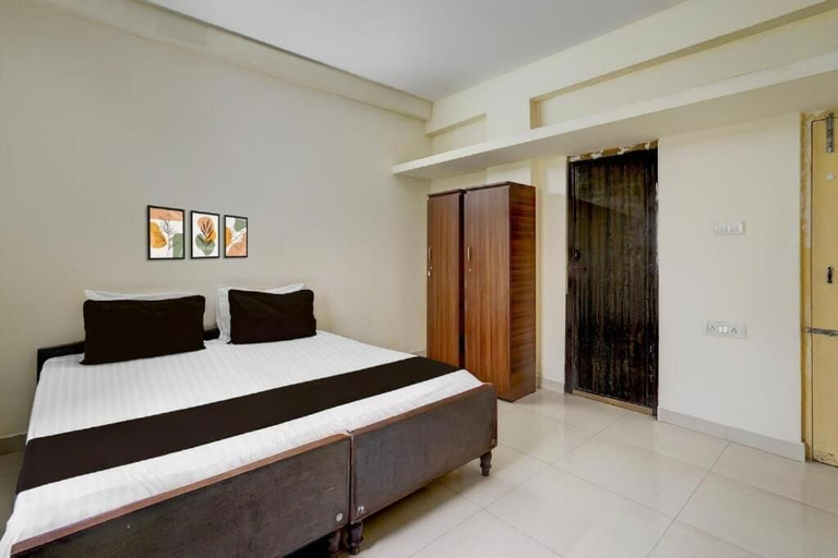 Room 5, Aditya Residency SRI Ramachandra, Thiruvallur