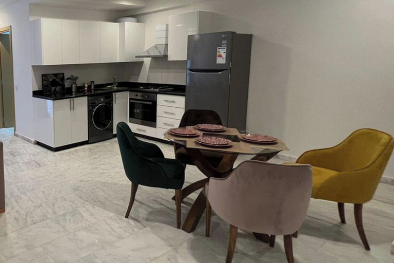 Private kitchen 4, 1bed Apartment - Sleeps 4 - Balcony, Wifi, Parking, Marrakech
