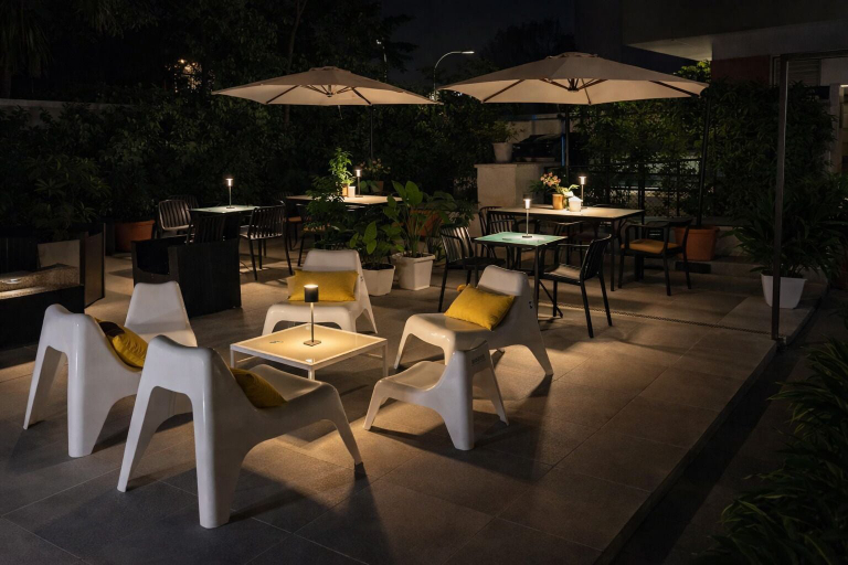 Outdoor dining 5, Hotiday Firenze Vespucci, Florence