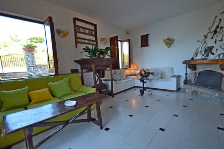 Others 3, Villa Posidonia in Massa Lubrense, Napoli