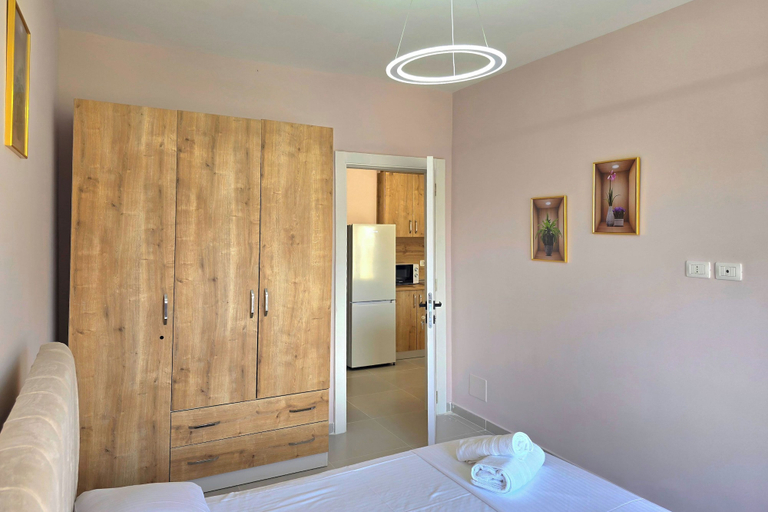 Room 4, Apartment in Golem by the Sea 092, Kavajës