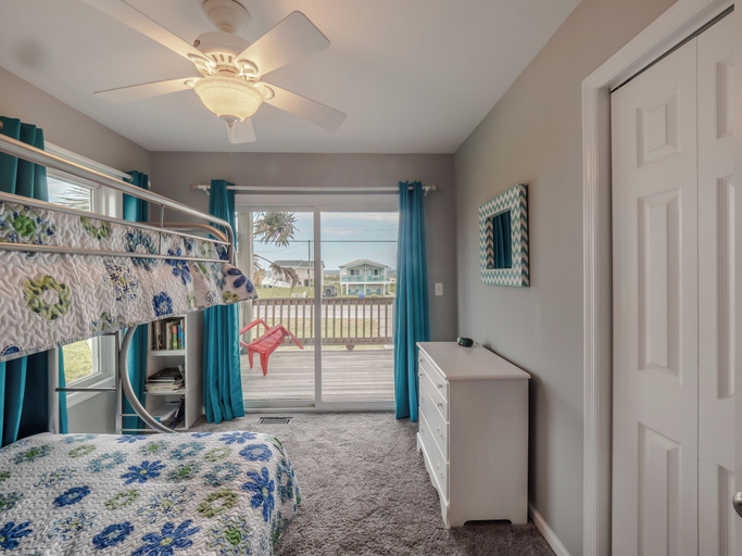 Bedroom 2, Pelican Palms by Topsail Realty, Onslow