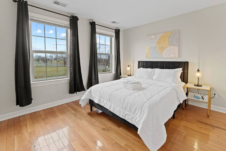 Interior 5, Your Cozy One Bedroom Midtown, Wayne