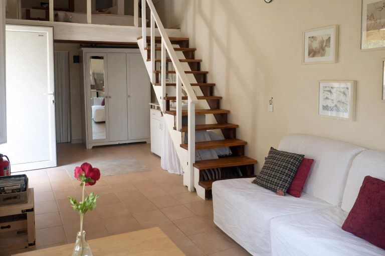 Room 4, Sunshine Home - Peaceful Garden Escape Parking, West Greece