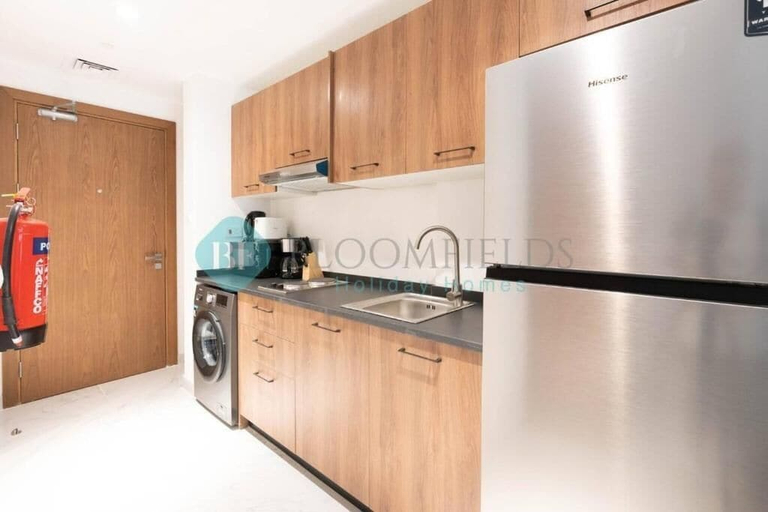 Private kitchen, Bloomfields Executive STU in Oasis M, Abu Dhabi City
