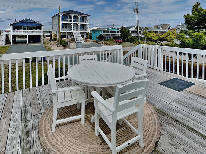 Others 4, Costic by Topsail Realty, Pender