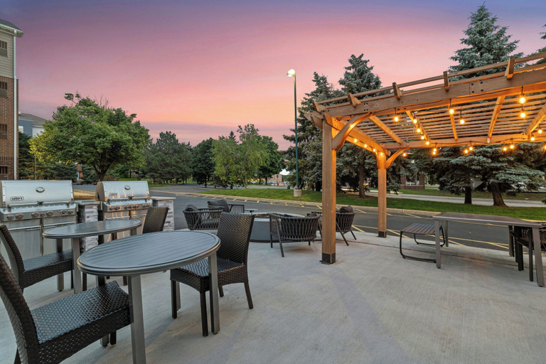 Food & Drinks 5, TownePlace Suites by Marriott -Minneapolis West/StLouis Park, Hennepin