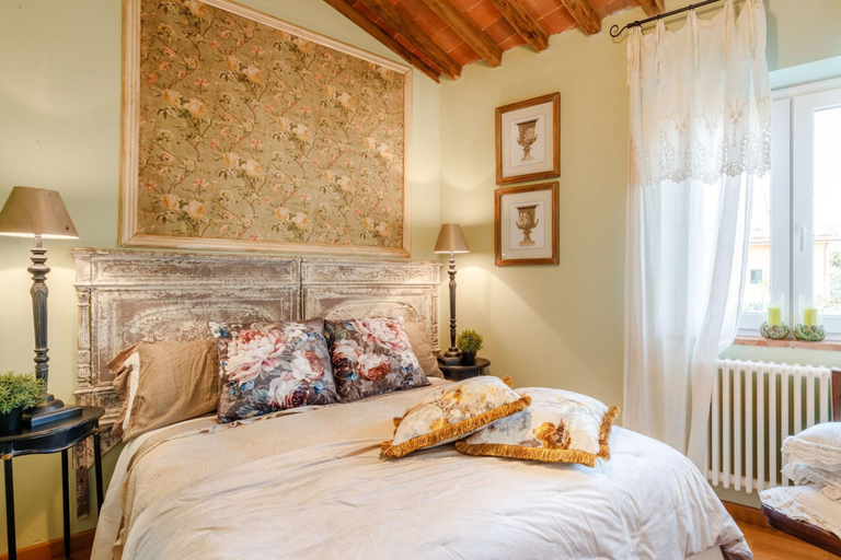 Others 4, Villa Gianna in Montecarlo, Lucca