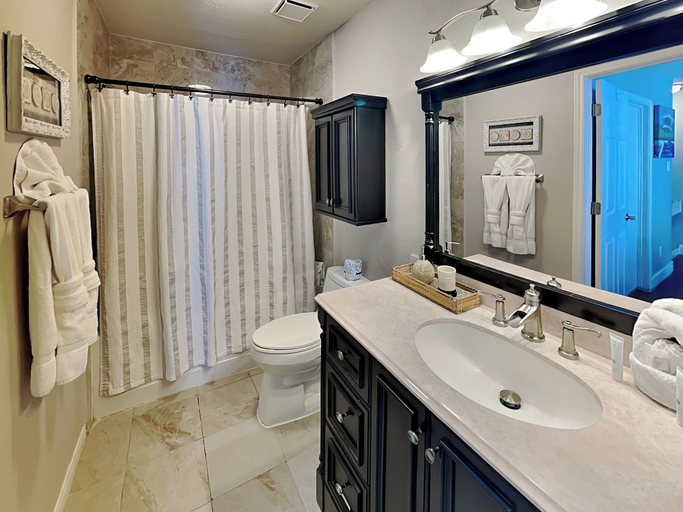 Bathroom, Blissful Thinking by Ryson Vacation Rentals, Galveston