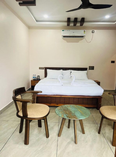 Room 3, Shivani Sunset Bay Beach Resort, Uttara Kannada