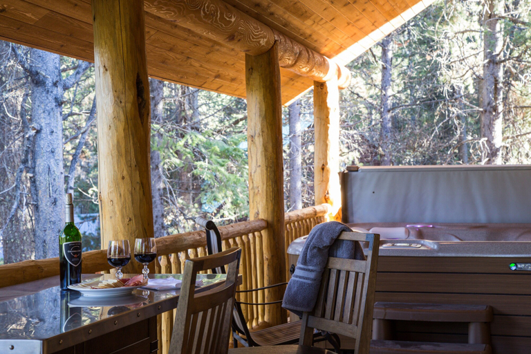 Interior 2, Lumberjack Lodge, Fremont